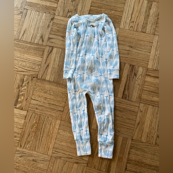 Monica & Andy Hanukkah pajamas  18-24 months - Picture 1 of 5